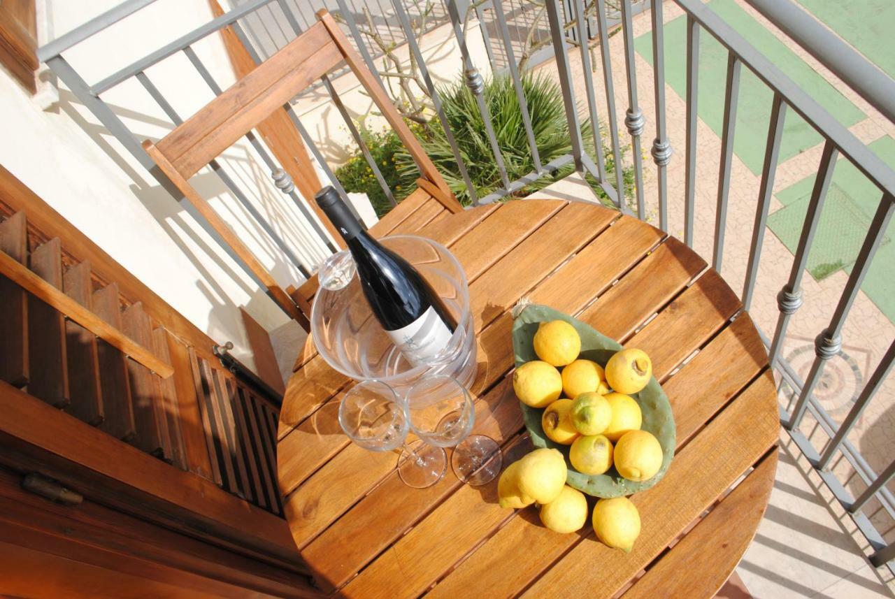 Sicily Home Casa Vacanze Con Piscina ซานวิโต โลคาโป ภายนอก รูปภาพ